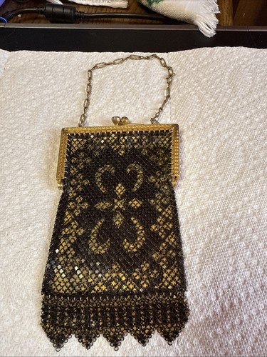 Vintage 1920’s Mandalian Mfg Co, USA Flapper Purse