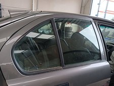 Porte arrière et accessoires Rover 25