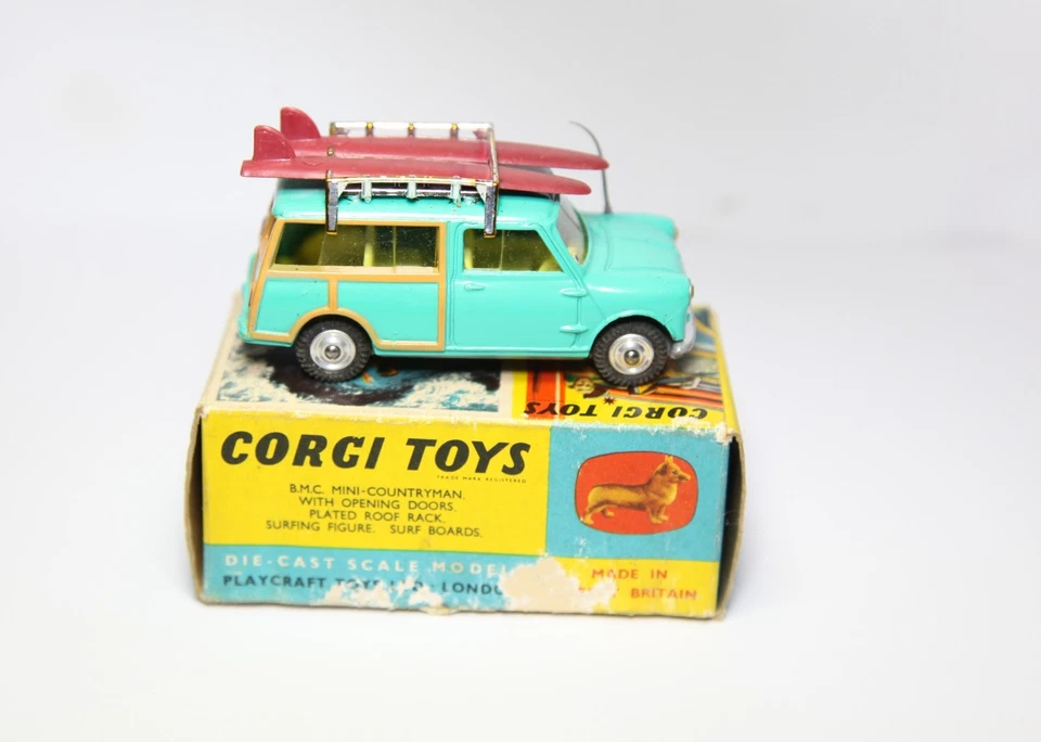 Corgi 485 BMC Mini Countryman con surfista en caja original - casi como nuevo años 60 Foto 3 de 4