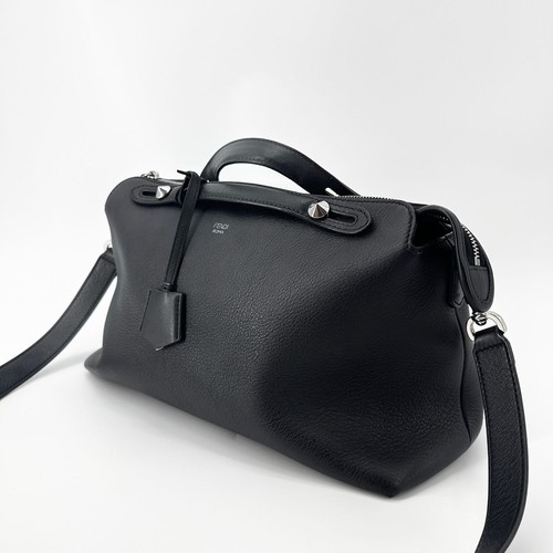 Fendi By the Way Shoulder Bag 8BL125 141939478 - Picture 4 of 7