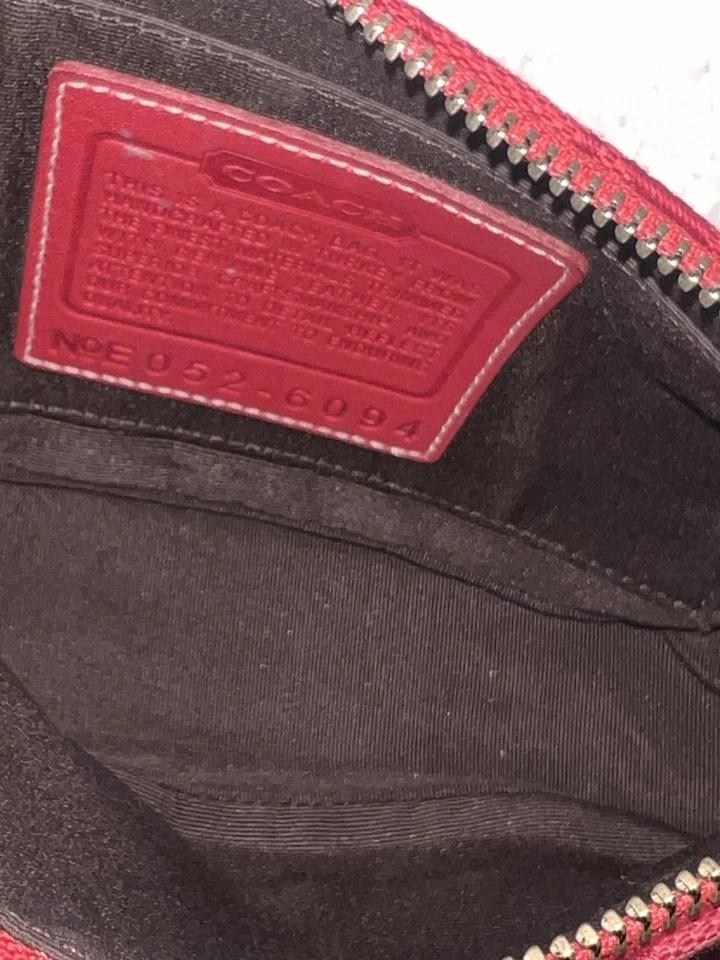 Vintage Y2K COACH Red Demi Shoulder Bag - Image 4 of 4