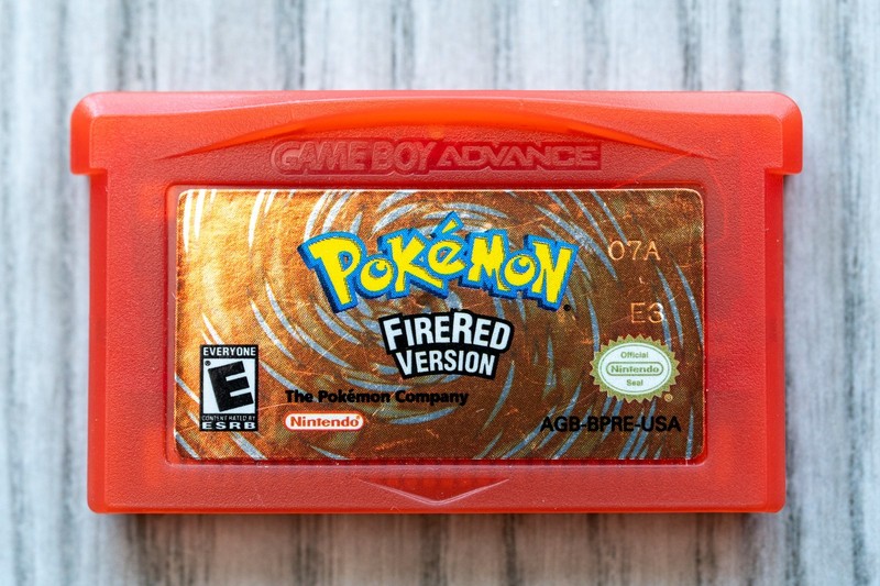 Nintendo Pokémon FireRed Version - Game Boy Advance GBA - Saves