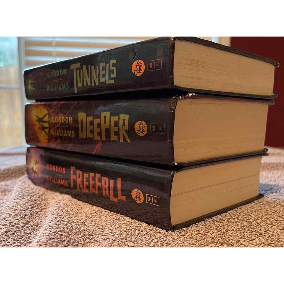 Tunnels Series LOT Roderick Gordon & Brian Williams Tunnels Deeper Freefall eBay