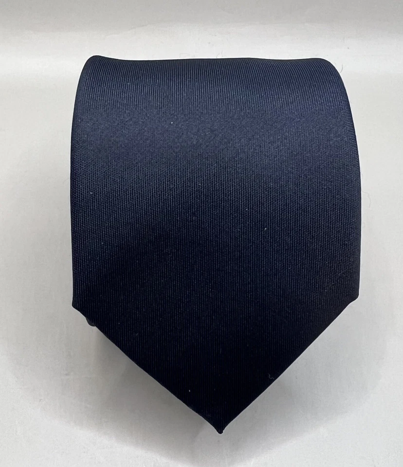 Corbata delgada de seda azul marino para hombre talla única 3" de ancho Kenneth Cole Reaction Foto 3 de 4