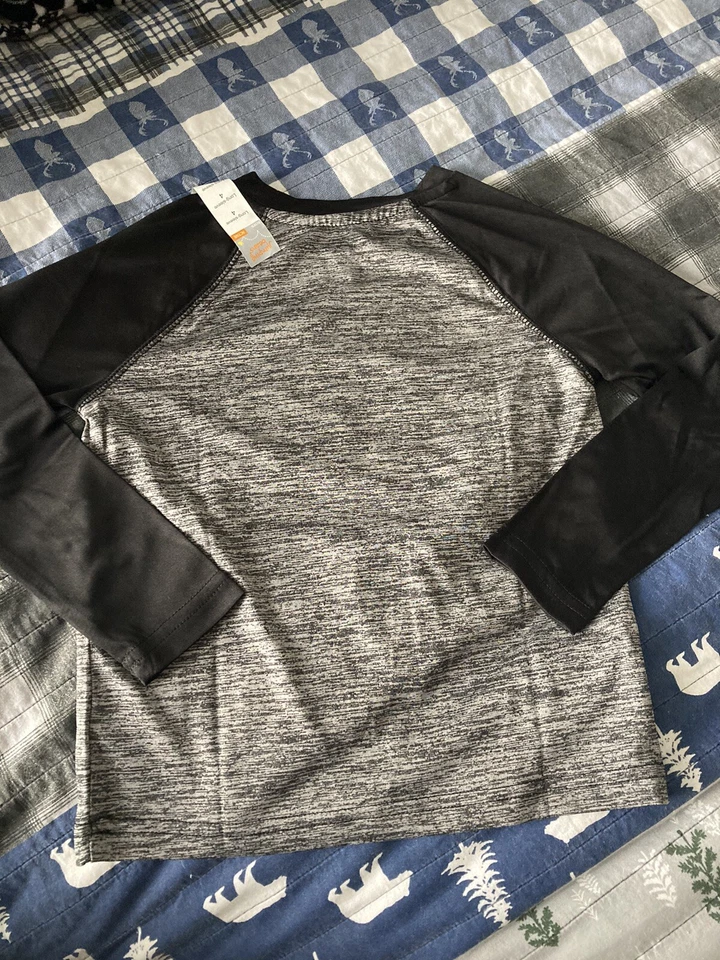 New Thor 男孩 4 码衬衫 — 第 3/4 张图片