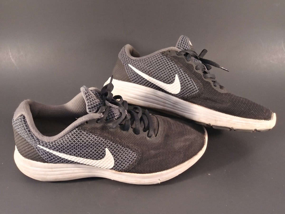 Womans Nike Revolution Shoes US Australia