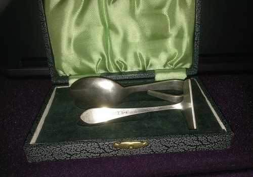 ANTIQUE SILVER PLATED SPOON AND PUSH SET epns - NEW BABY / CHRISTENING PRESENT - Picture 2 of 3