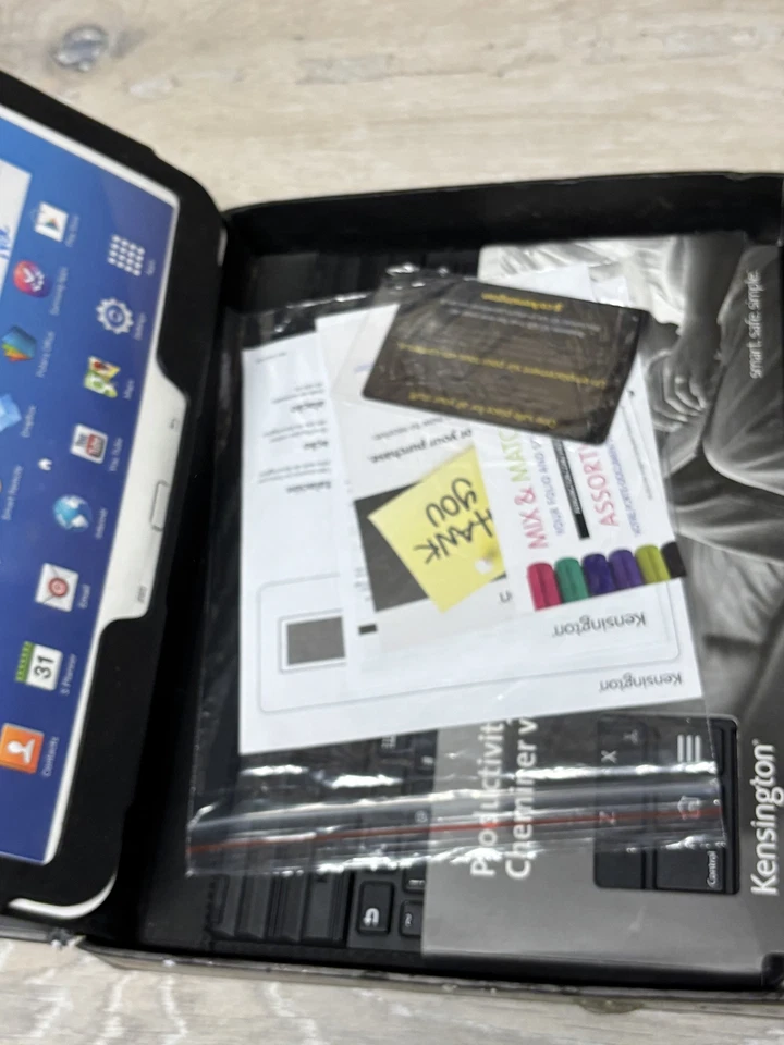 SAMSUNG GALAXY TAB 3 CASE COVER - 10.1" AMZER SILICONE Keyfolio pro - Image 3 of 3