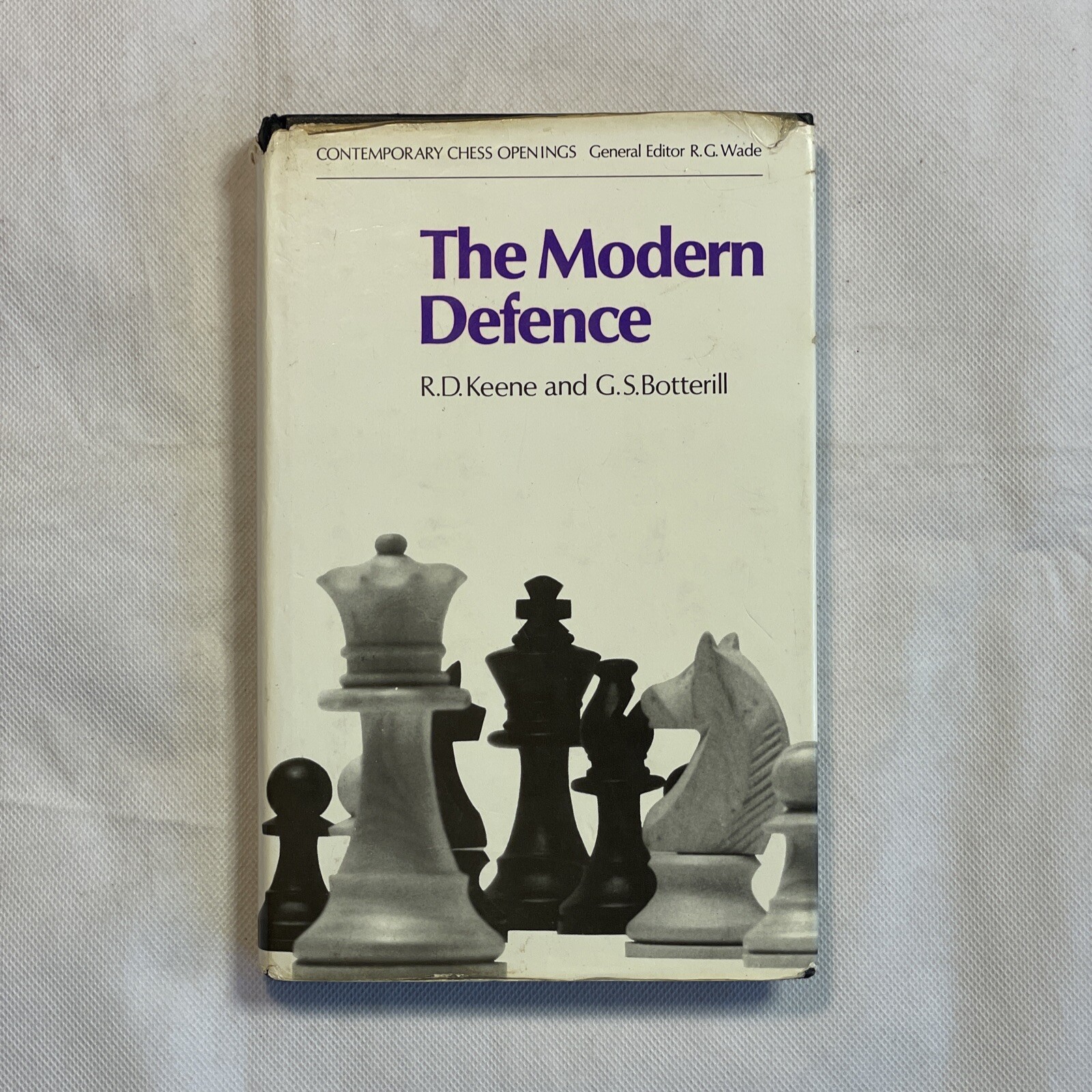 The Modern Defence: Contemporary Chess. Ray R. D. Keene & George G.S.  Botterill