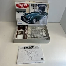 Gunze Sangyo 1/24 Triumph TR2 Classic British Sports Car Model Kit  Sealed parts