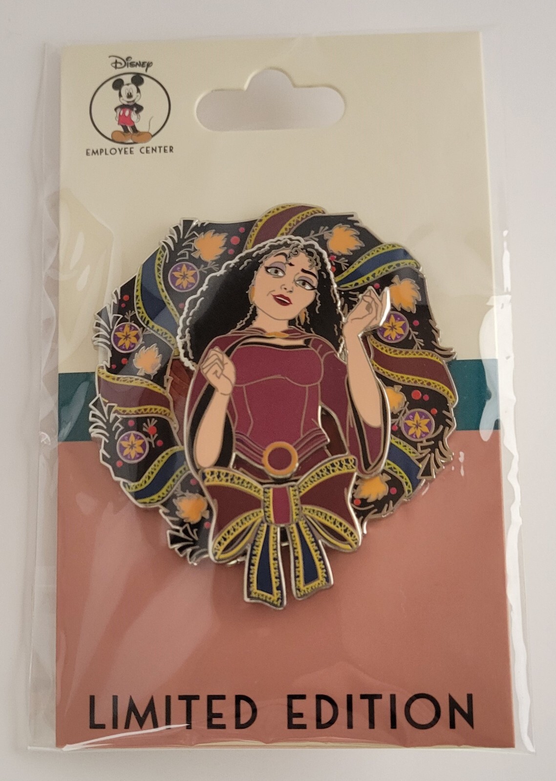 DEC Halloween Wreath Villain Mother Gothel Tangled Disney Pin LE 400