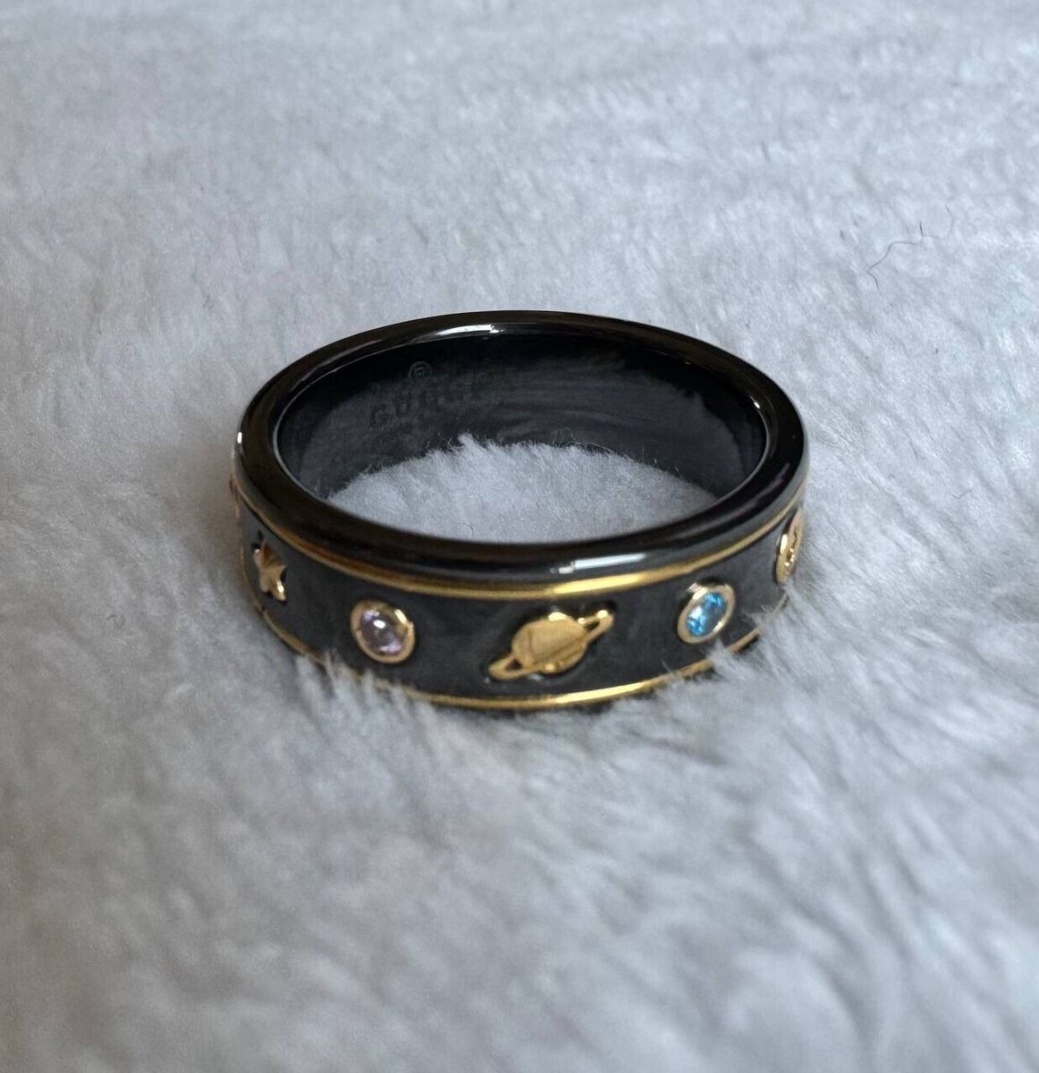 Icon ring 18 k gold-Gucci-Black corundum- Used- Excellent Icon ring 18 k gold-Gucci-Black corundum- Used- Excellent