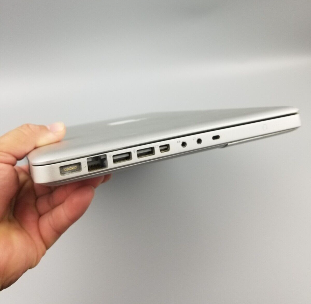 Apple MacBook 13