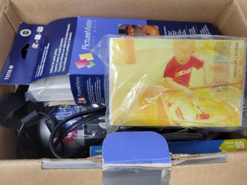 Epson PictureMate Deluxe 500 B351a Open Box Complete W/ Extra Photo Paper - Picture 2 of 3