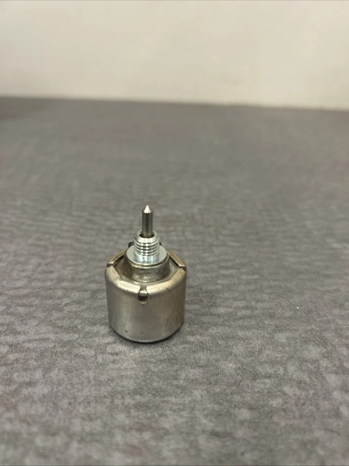 SOLENOIDE DE COMBUSTIBLE ORIGINAL OEM KAWASAKI FR691v FH541V, FH580V y FR541V 21188-7002 Foto 4 de 4