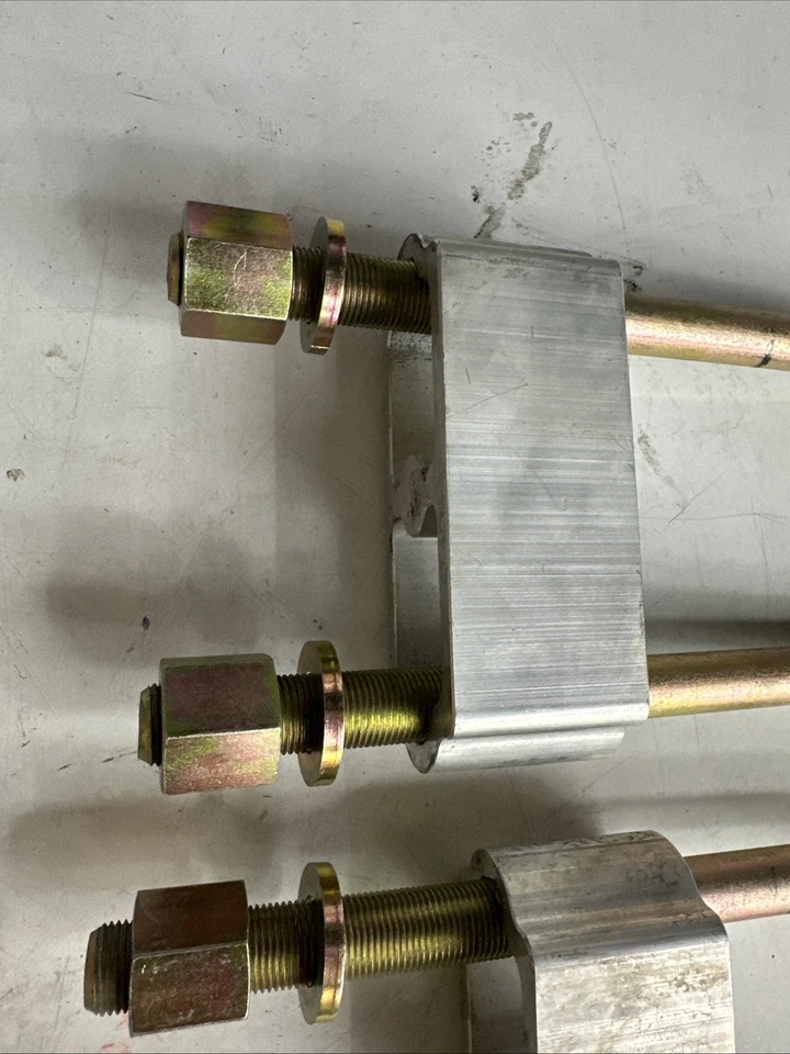 Camioneta Chevy C10 1963-72 camioneta pickup golpeada bajada bloques traseros de 2" Foto 3 de 4