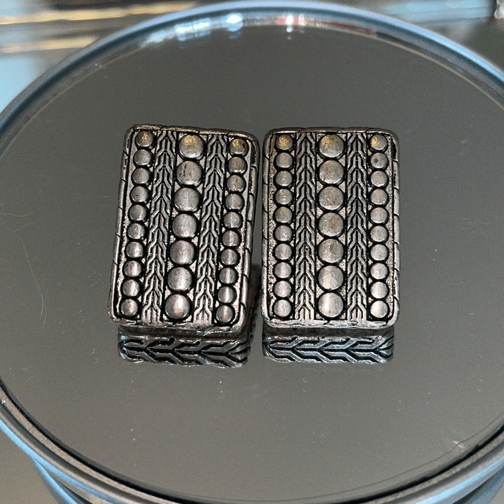 Silver rectangle post earrings - image 2