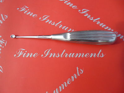 Sharp spoons according to Volkman No: 0 oval spoon shape approx 4mm x 6mm.