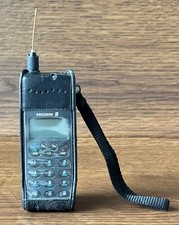 Vintage Ericsson Cell Phone KH668 W/ Phone Case Cover Untested