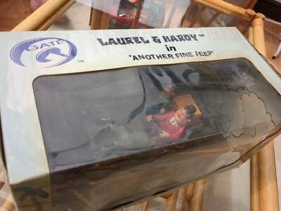 Jeep 1:18 Avec Laurel Et Hardy - Modèle Réduit GATE TM - Comme Neuf Avec Boîte