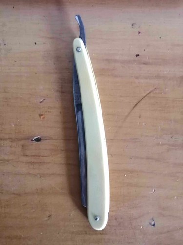 2 x Antique ‘Bengall’ straight razors by T.R. Cadman & Sons Sheffield + boxes - Picture 8 of 17