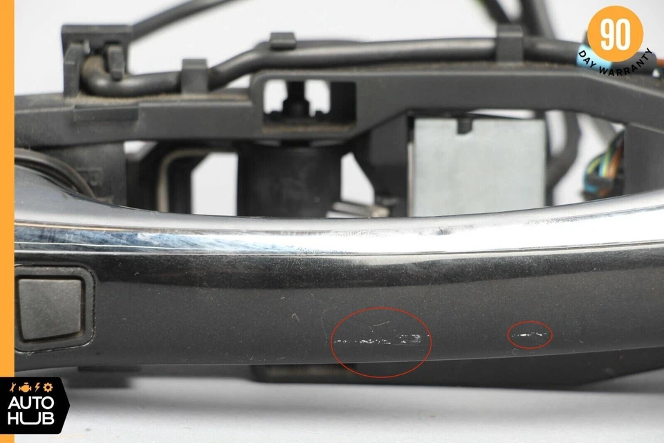 06-11 Manija de puerta exterior trasera derecha Mercedes W219 CLS63 CLS550 sin llave OEM Foto 2 de 4
