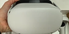 Oculus Quest 2 256GB White All-in-One VR Headset Controllers
