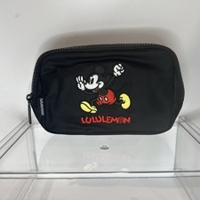 NEW DISNEY PARKS LULULEMON MICKEY EVERYWHERE BELT BAG FANNY PACK BLACK STRAP