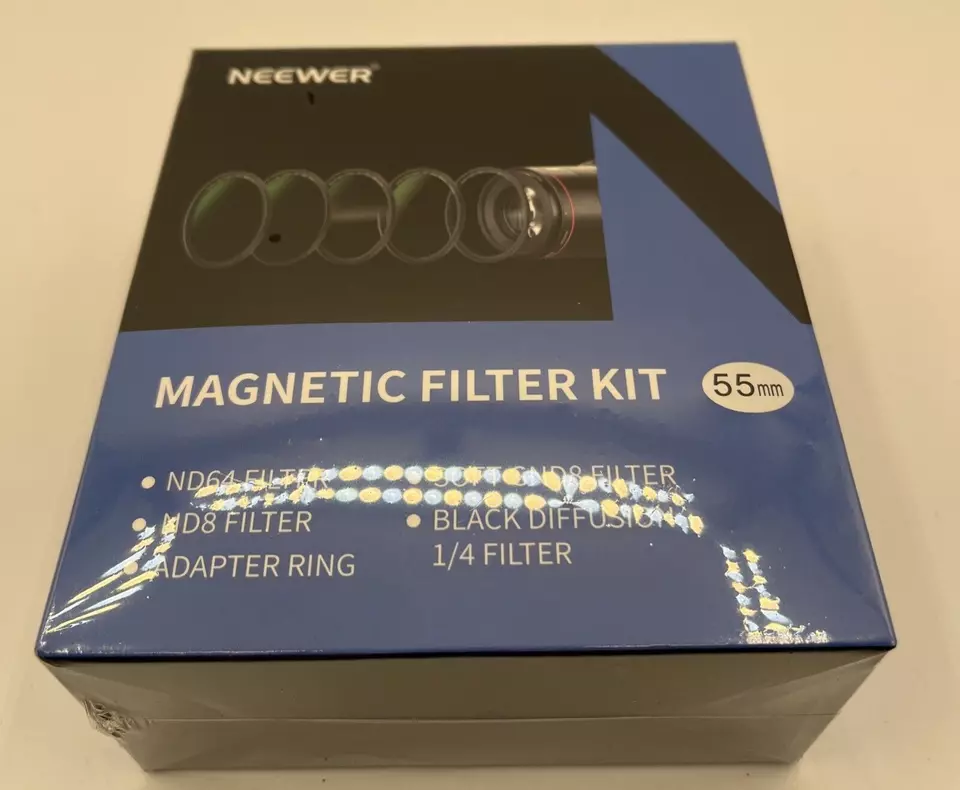 Neewer Magnetic Lens Filter Kit 55mm 5in1 Black Soft GND8 ND8 ND64 Adapter Ring - Image 2 of 4