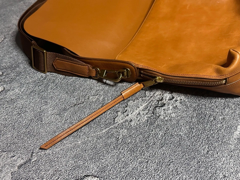 FOSSIL women's leather messenger bag - Image 4 of 4