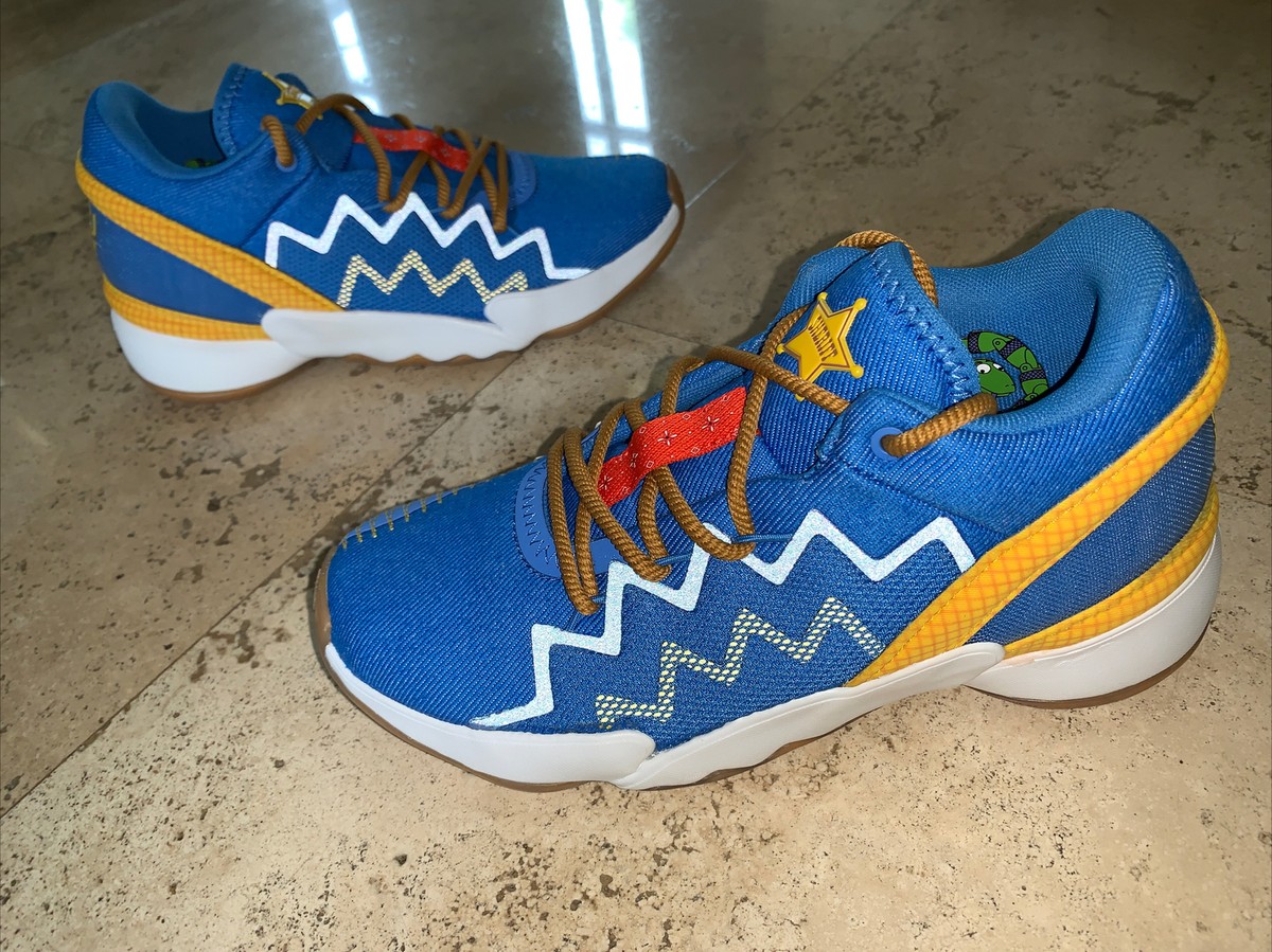 Adidas TOY STORY X ISSUE #2 LITTLE KID 'WOODY Size
