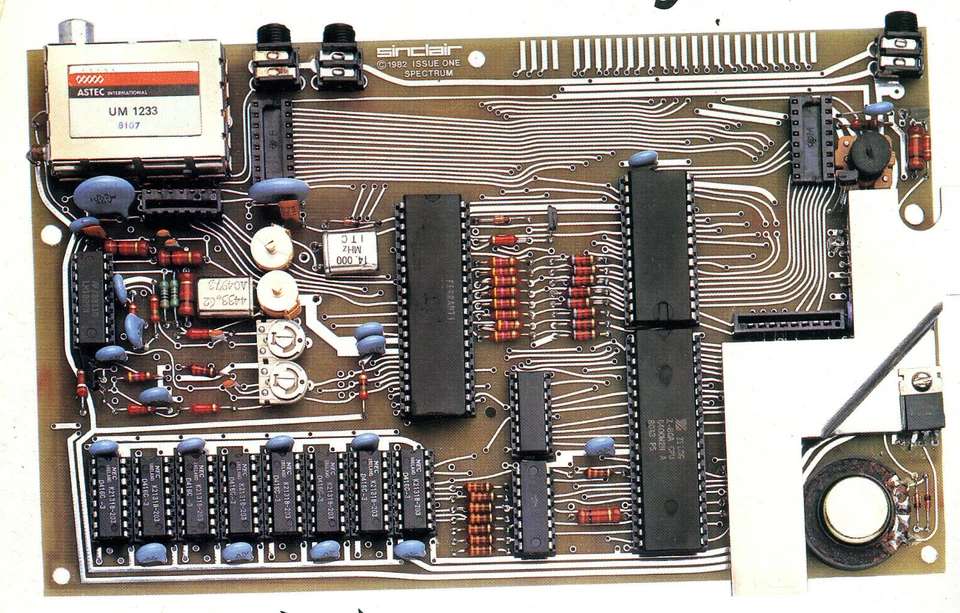 ZX Spectrum Micro Guide Book Jonathan Inglis 1984 fair condition - Image 2 of 4