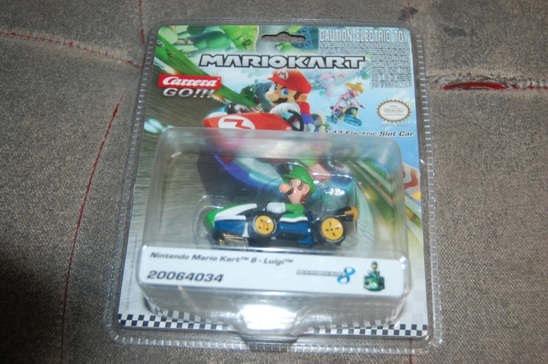 MOC Carrera Go Nintendo Mario Kart 8 Luigi 1:43 Slot Car!