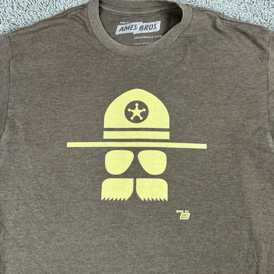 Camisa Ames Bros Para Hombres Grande Marrón Brezo Sheriff Sombrero Bigote Gráfico Camiseta Suave Foto 3 de 4