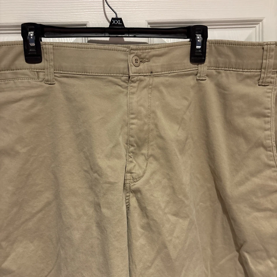 Foundry Young Men’s Beige Shorts Sz 48 - Image 3 of 4