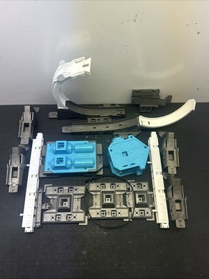 Hot Wheels Track Builder Parts TB-13 Power Boosters & Battery Pack 2015 Mattel
