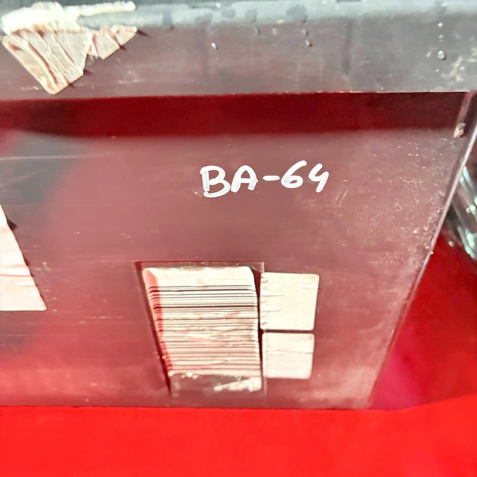 Boxed item dispatch reference from listing photos
