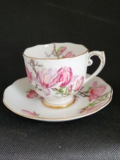 Roslyn Fine Bone China Magnolia Pattern Teacup and Saucer — listing 4