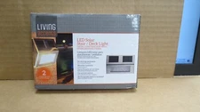 LIVING ACCENTS 3908472 LED SOLAR STAIR & DECK LIGHT NEW