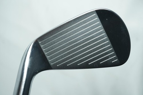 Titleist T100 7 Iron / Stiff Flex Steel Shaft - Picture 2 of 5