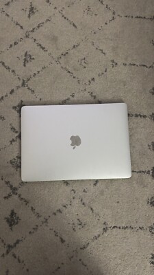 Apple MacBook Pro 13'' (128GB SSD, Intel Core i5, 1.40 GHz, 8GB) Laptop - Silver