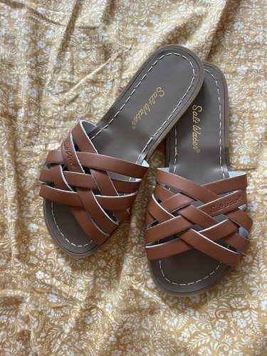 Saltwater Sandals Size 5 - Picture 2 of 5