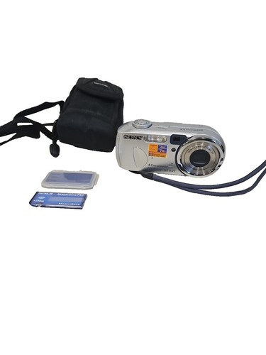 Sony Cyber-shot DSC-P32 Digitalkamera 3.2 16MB