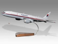 Boeing 777-200ER Malaysian Airlines Version 2 Desk Wood Airplane Small 1/200