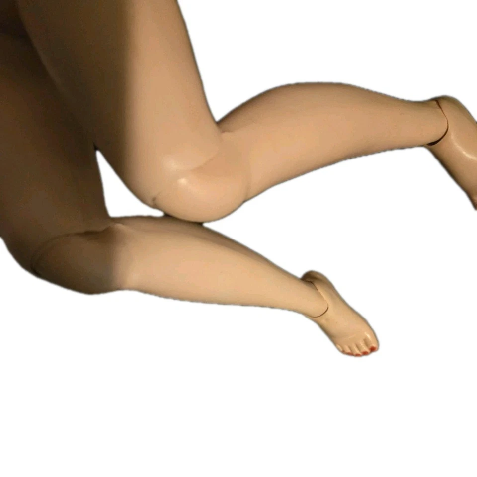 VTG Uneeda 2S DOLLIKIN 19" Fashion Doll Sleepy Eyes Fully Jointed 1950 Drk Hair - Image 3 of 4