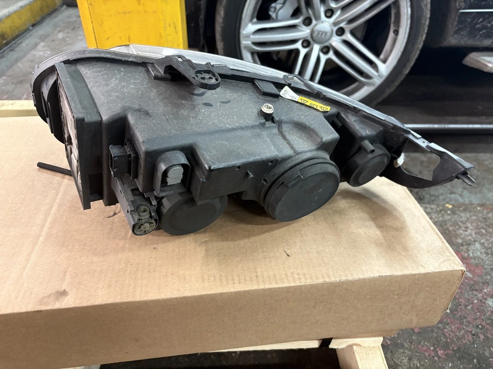 Saab 9-5 06-09 Xenon Headlamp Driver Side Genuine with ECU   - Image 2 of 2