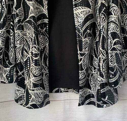 Picadilly Fashions Black and White Sequin Jacket Open Front 3/4 Sleeves Size XXL - Picture 3 of 24