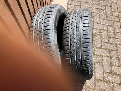 2xkomplette Allwetterreifen+2xNeu Gummiventile 195/65R15 91H  ca.: 6 mm