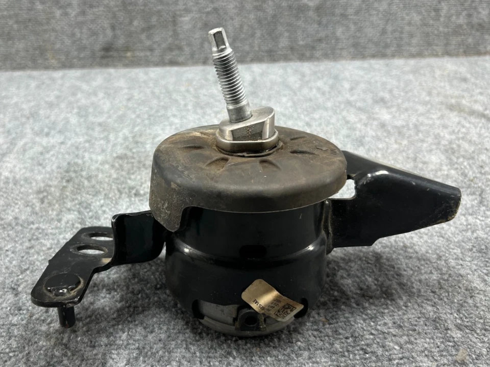JEEP GLADIATOR SPORT 20-25 OEM 3.6L LEFT SIDE ENGINE ISOLATOR MOUNT SUPPORT 25K - Image 2 of 4