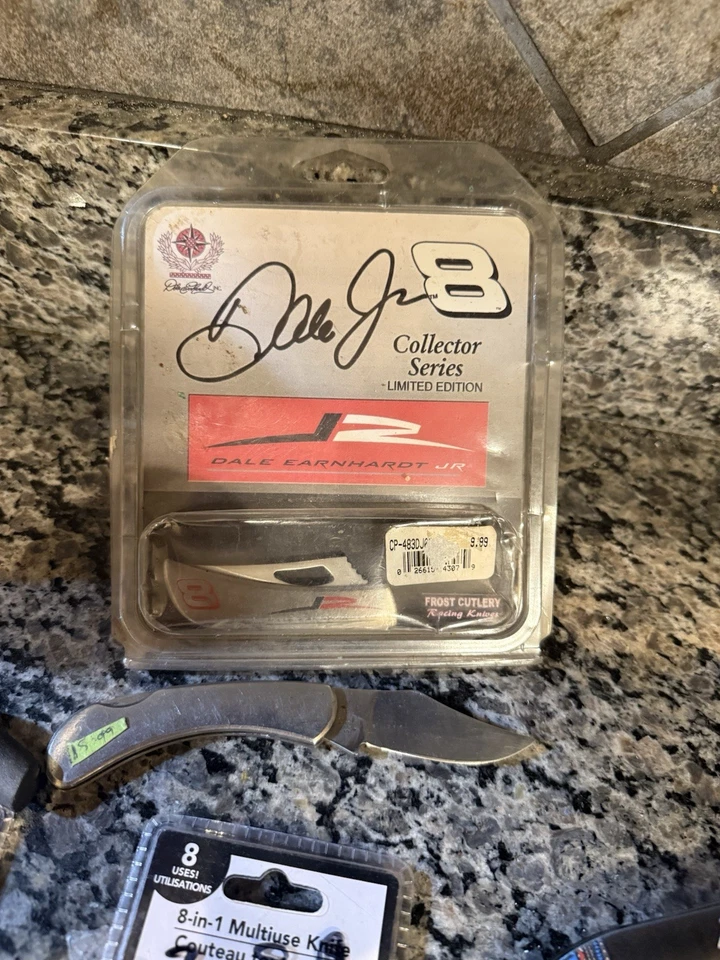 Lot Of 21 Pocket Knife Tactical Camping Survival Tool EDC Folding Knives Collect - Image 4 of 4